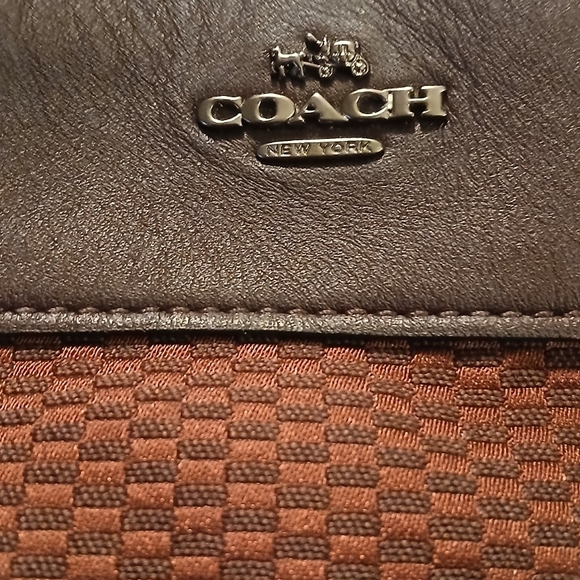 👜 Coach Legacy Lexy Leather Hobo Bag – Brown Woven Fabric & Leather - Picture 2 of 10